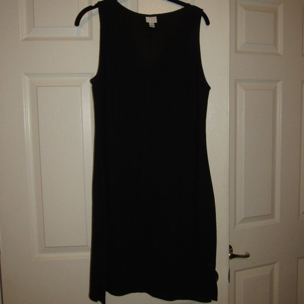 a new day Size M black v-neck stretch dress 3" slit up sides
